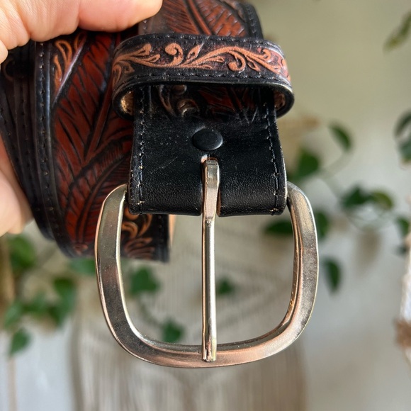 Justin Western Tooled Leather Belt Feather Scroll Design Black Brown Size 46 - Picture 9 of 12